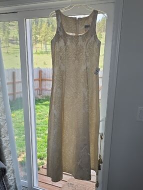 M.STUDIO Cream Brocade Sleeveless A-Line Dress